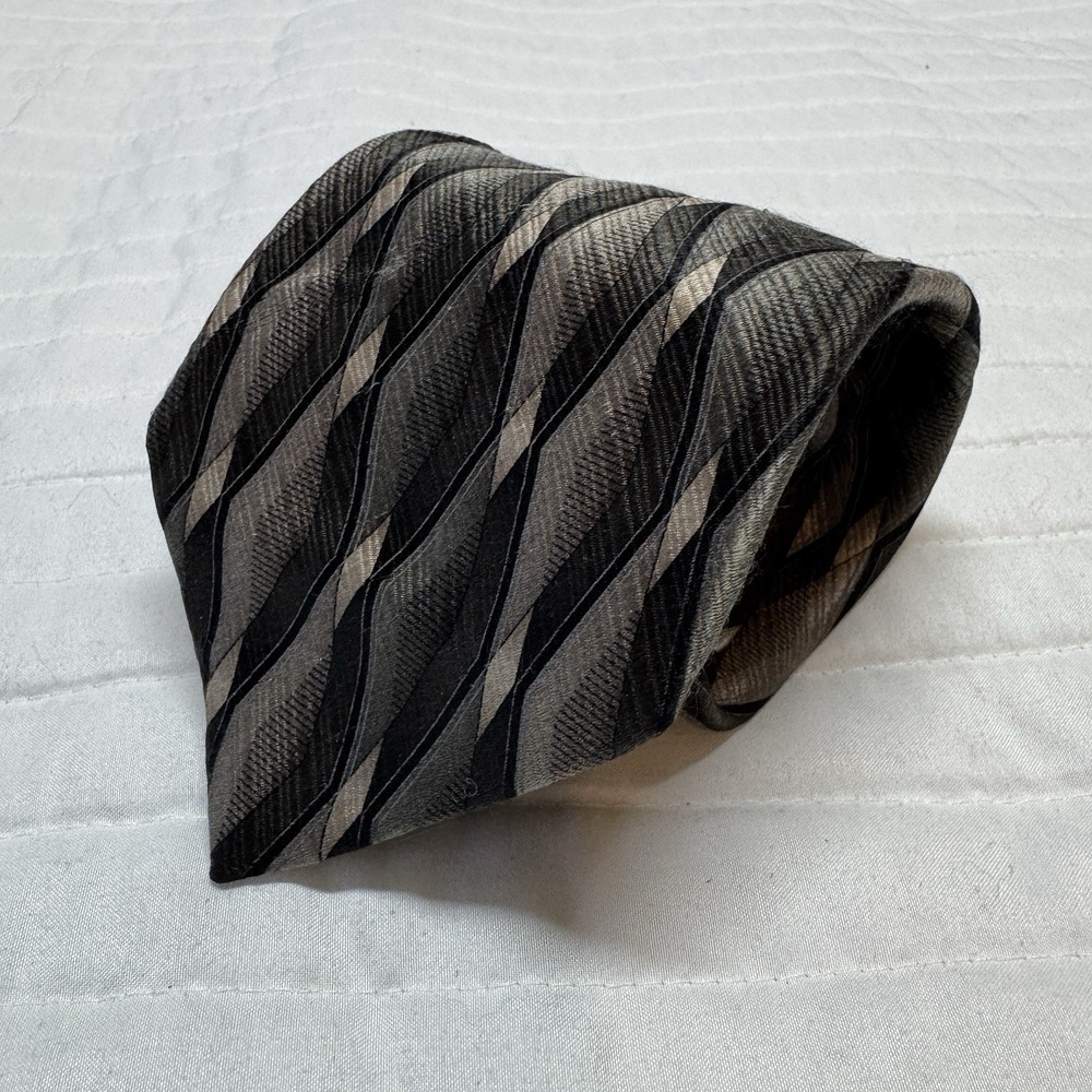 Stafford Men's Silk‎ Tie Black Grey Diamond Pattern 4" Width